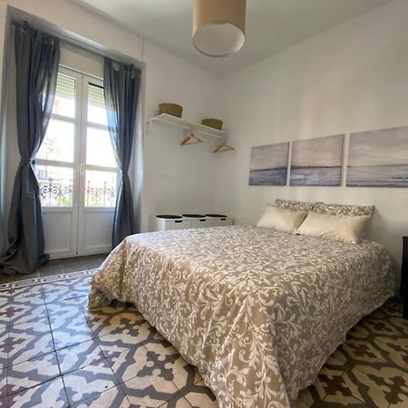 Quattro Puente De Triana Apartment Seville Luaran gambar